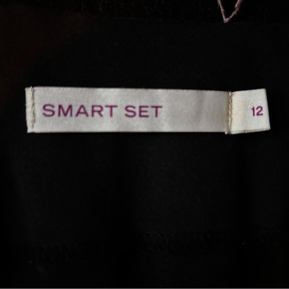 Dark academia pleated skirt Smart Set - Picture 3 of 3